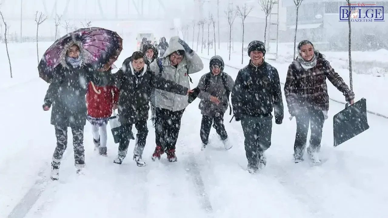 Van'da Kar Yağışı Eğitim Hayatını Durdurdu mu?