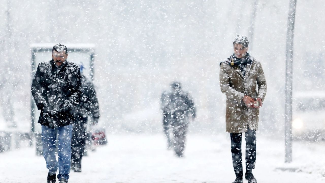 Kar ve Soğuklar Van'da Eğitime Veda Ettirdi mi?