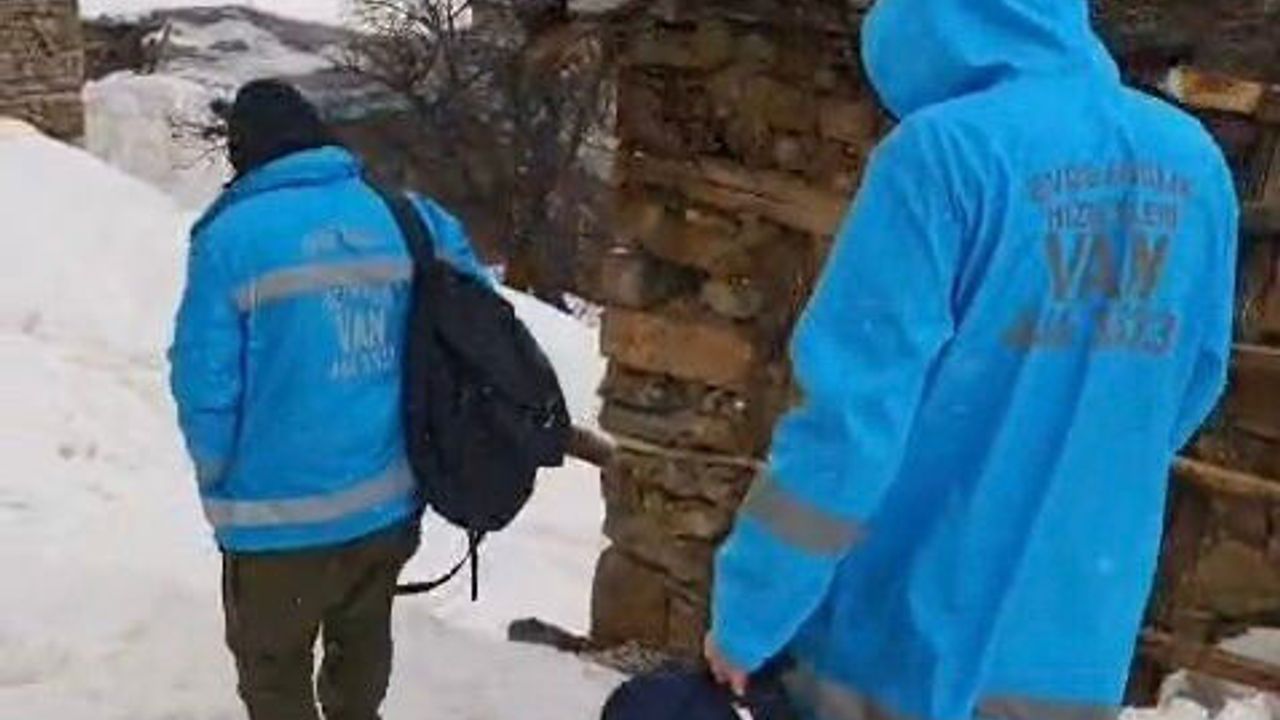 Bahçesaray'da Kışın Sağlık Hizmeti Kapınıza Geliyor mu?