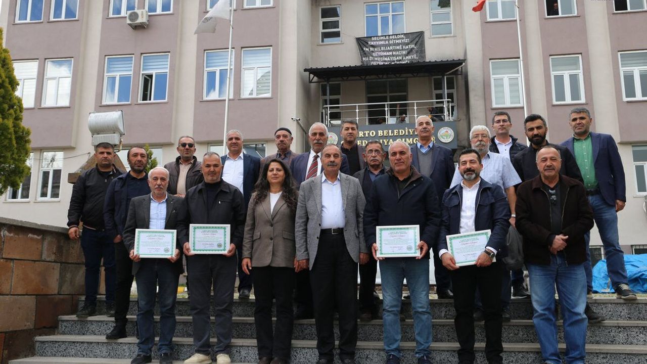 Varto Belediyesi Dünya Sahnesinde! Ödülde Finale K