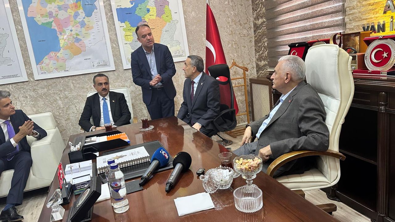 Van’daki Görüşmede Dikkat Çeken Talep: Kapı 7 Gün Açık Olsun