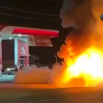 Yakıt Aldıktan Sonra Araç Alev Aldı! Yaralanan Baba ve 2 Oğlu Van’a Sevk Edildi