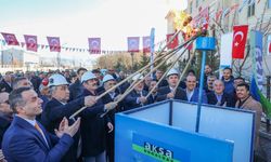 Gürpınar’da ilk doğal gaz ateşi yakıldı