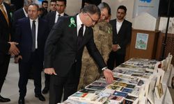 Van’da kamu kurum ve kuruşlarına kitap…
