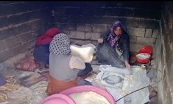 Depremzedeler için 40 tandır yakıldı: Her evde ekmek pişirildi