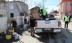 Van Büyükşehir, var gücüyle deprem bölgesinde…