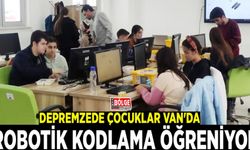 Depremzede çocuklar Van'da robotik kodlama öğreniyor