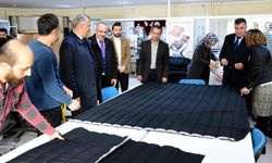 Depremzedeler için tulum, battaniye ve yelek üretiyorlar