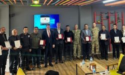 TSK Güçlendirme Vakfına bağış yapanlara plaket ve teşekkür belgesi