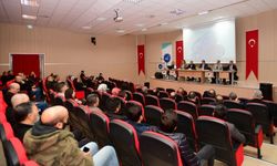 ​Van YYÜ’de uzaktan eğitim süreci ele alındı