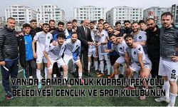 Şampiyonluk kupası, İpekyolu Belediyesi Gençlik ve Spor Kulübü'nün...