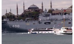 TCG Anadolu İstanbul Boğazı'ndan geçti