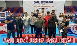 Vanlı boksörler Karabük’ten başarıyla döndü