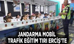 Jandarma mobil trafik eğitim tırı Erciş’te
