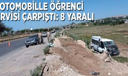Otomobille öğrenci servisi çarpıştı: 8 yaralı