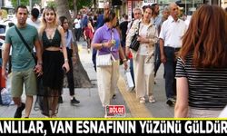 İranlılar, Van esnafının yüzünü güldürdü