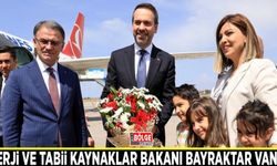 Enerji ve Tabii Kaynaklar Bakanı Bayraktar Van'da
