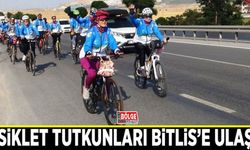 Van Gölü için pedal çeviren bisiklet tutkunları Bitlis’e ulaştı