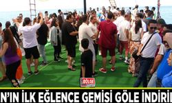 Van’ın ilk eğlence gemisi göle indirildi