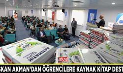 Başkan Akman’dan öğrencilere kaynak kitap desteği