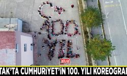 Çatak’ta Cumhuriyet’in 100. yılı koreografisi