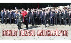 Devlet erkanı Anıtkabir'i ziyaret etti