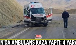 Van’da ambulans kaza yaptı: 4 yaralı