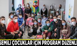 Lösemili çocuklar için program düzenledi