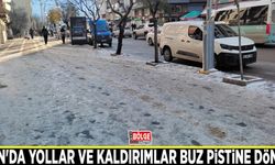Van'da yollar ve kaldırımlar buz pistine döndü