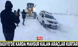 Karda mahsur kalan araçlar kurtarıldı