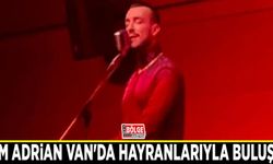 Cem Adrian Van'da hayranlarıyla buluştu