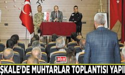 Başkale'de muhtarlar toplantısı yapıldı