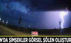Van'da şimşekler görsel şölen oluşturdu