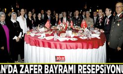 Van'da Zafer Bayramı resepsiyonu…