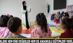 Miniklere hem dini değerler hem de anaokulu eğitimleri veriliyor