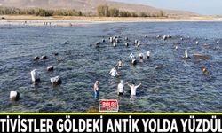 Aktivistler göldeki antik yolda yüzdüler