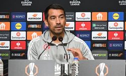 Bronckhorst kararını verdi! 2 transfer, 2 ayrılık...