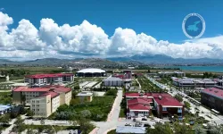 Van YYÜ’de ücretler belli oldu! Yabancı öğrenciler için harç 240 bin TL’ye çıktı