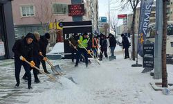 Büyükşehir Belediyesi’nin karla mücadele çalışmaları sürüyor