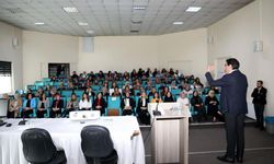 'Her Şeye Rağmen, Mazeret Yok Çıkış Var Van' semineri düzenlendi