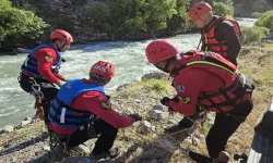 Avaşin Deresi'nde Kaybolan Neçir Kom'u Arama Çalışmaları 19. Gününde