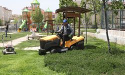 Tuşba Belediyesi Parkları Yaz Mevsimine Hazırlıyor