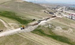 Edremit Belediyesi’nden Yol Yapım Ve Düzenleme Atağı