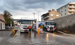 Van Büyükşehir Belediyesi’nden Temiz Kent İçin Yoğun Mesai