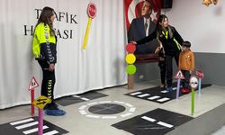 Van’daki öğrencilere trafik eğitimi…
