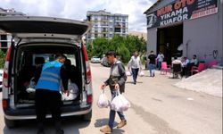 Van’da Kurban Bereketi Kapı Kapı Dağıtıldı
