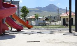 Van'da Sevgi Parkı Bir Kez Daha Tahrip Edildi