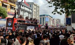 Van Sokaklarında Kırmızı-Siyah Bayramı!