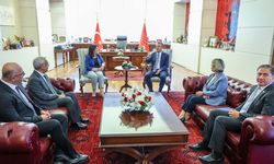 DEM Parti ile CHP Arasında Barış Süreci Görüşmesi: Meclis’te Komisyon Kurulması Gündemde