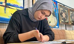 Vanlı Melek Gül Engelleri Sanatla Aştı